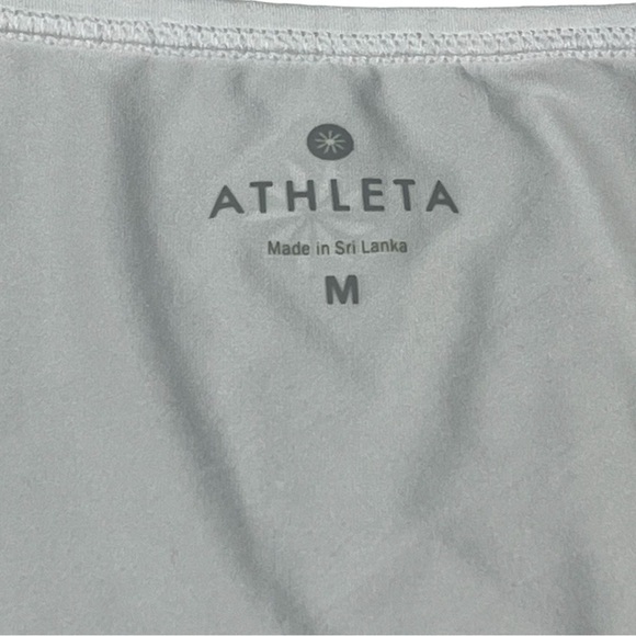 Athleta & Nike Bundle Sporty Tees Tops Size M - Picture 5 of 16